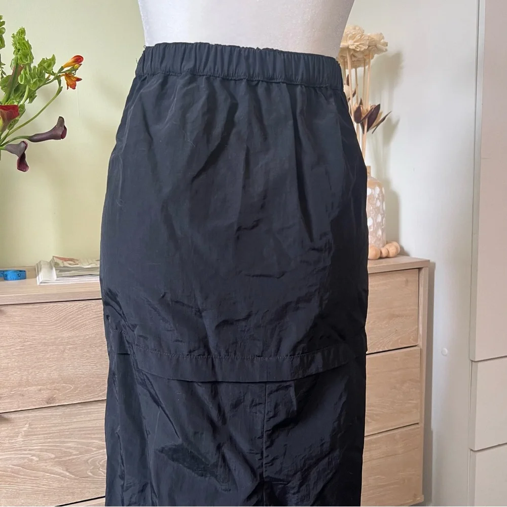 H&M Black Cargo Parachute Pocket Casual Midi Knee-Length High-Waist Modest Skirt - Picture 7 of 16